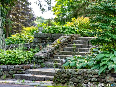 552 Breakneck Hill Road Middlebury CT 06762