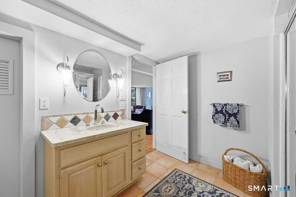 57 Westledge Road Simsbury CT 06092