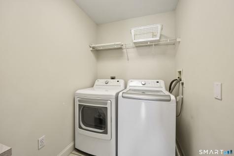 87 Wanda Lane Middletown CT 06457