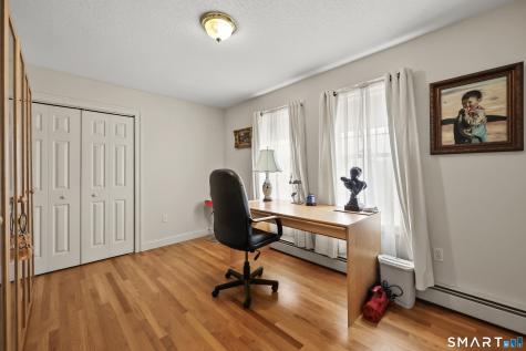 87 Wanda Lane Middletown CT 06457