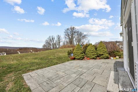 87 Wanda Lane Middletown CT 06457