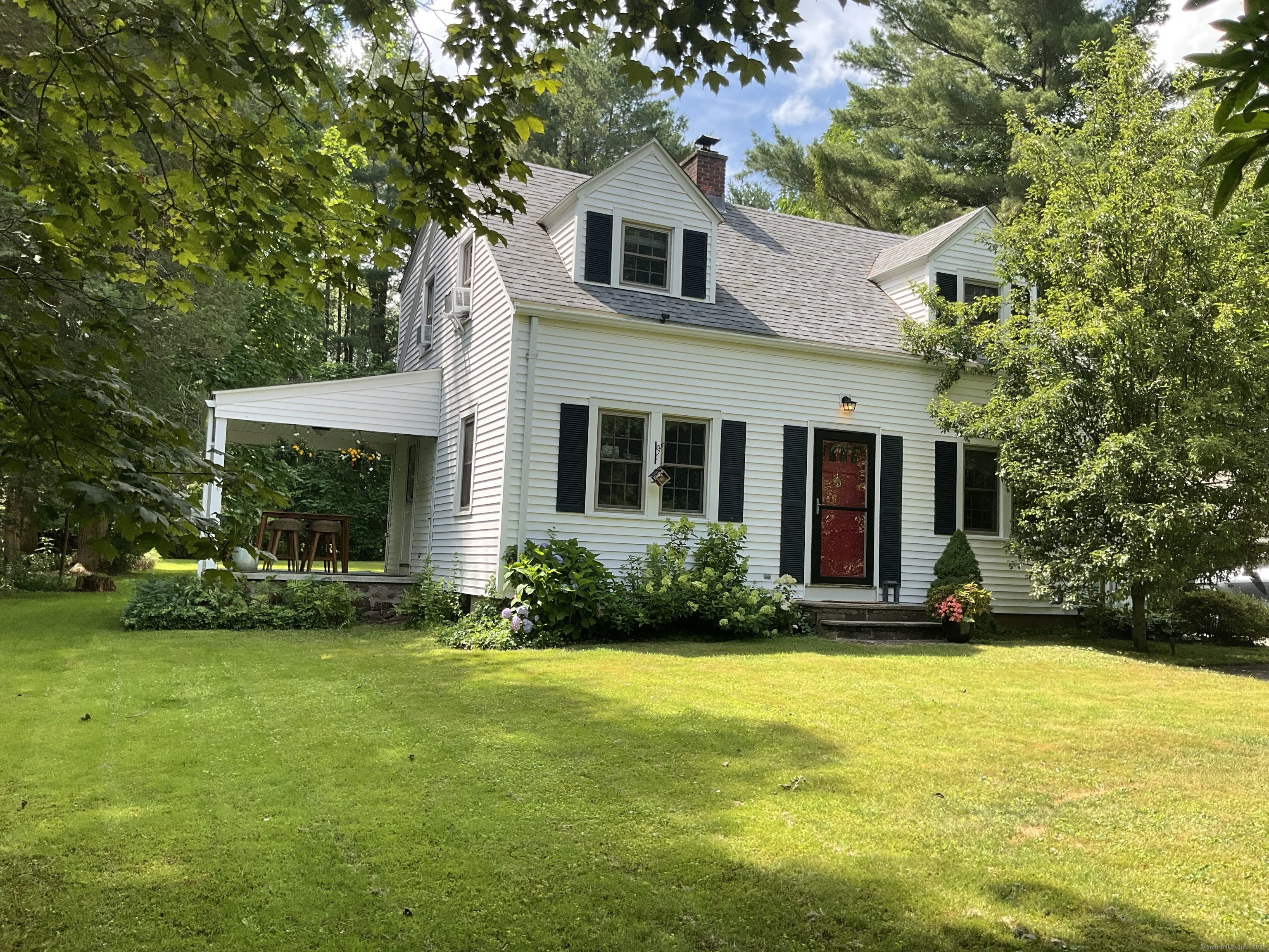163 Simsbury Road Avon CT 06001