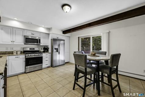 75 Great Ring Road Newtown CT 06482