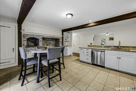 75 Great Ring Road Newtown CT 06482