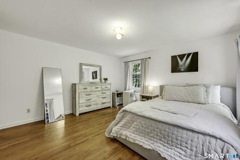75 Great Ring Road Newtown CT 06482