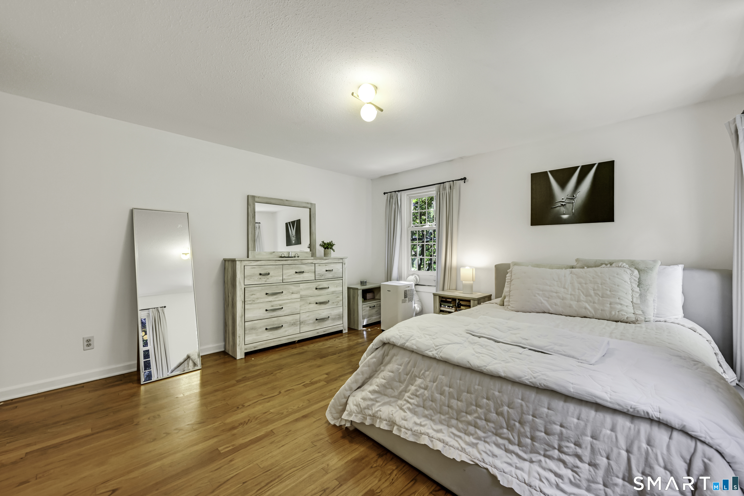 75 Great Ring Road Newtown CT 06482