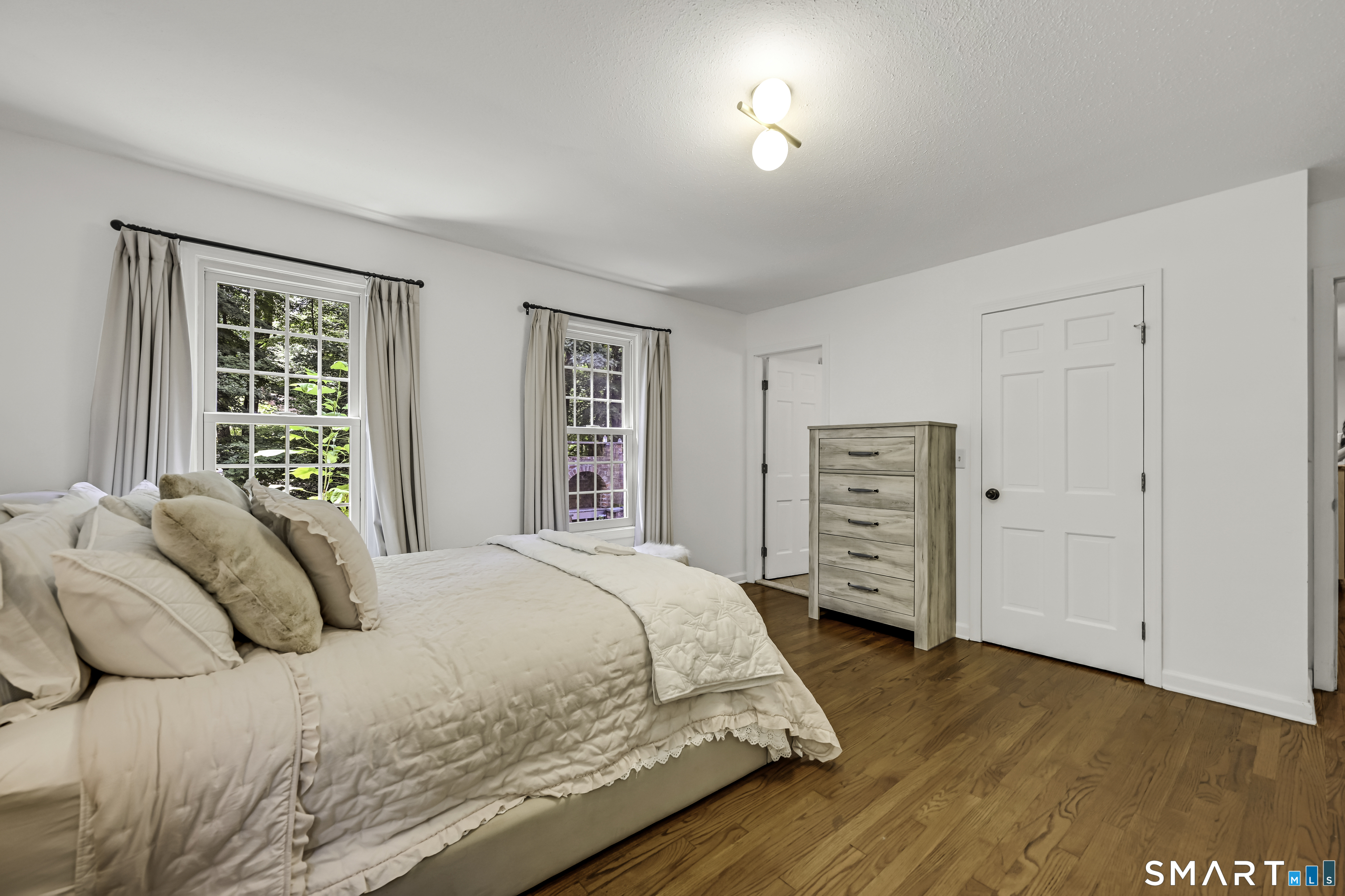 75 Great Ring Road Newtown CT 06482