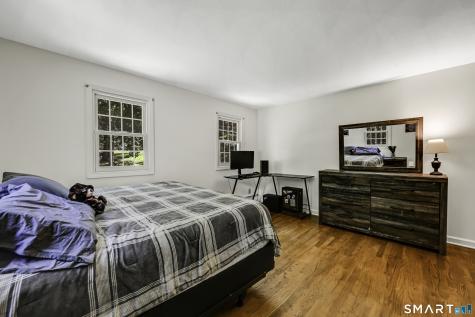 75 Great Ring Road Newtown CT 06482