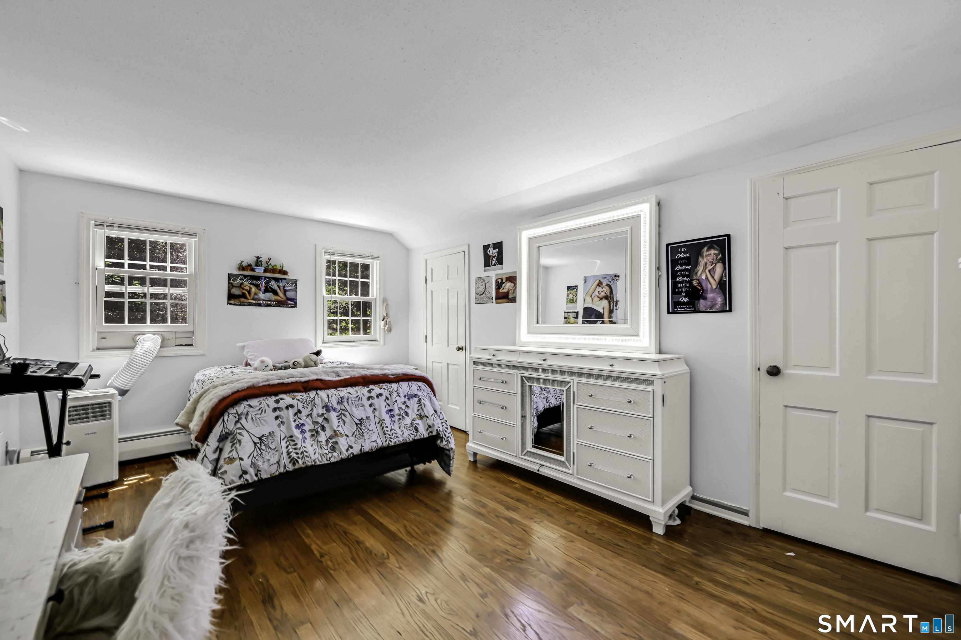 75 Great Ring Road Newtown CT 06482