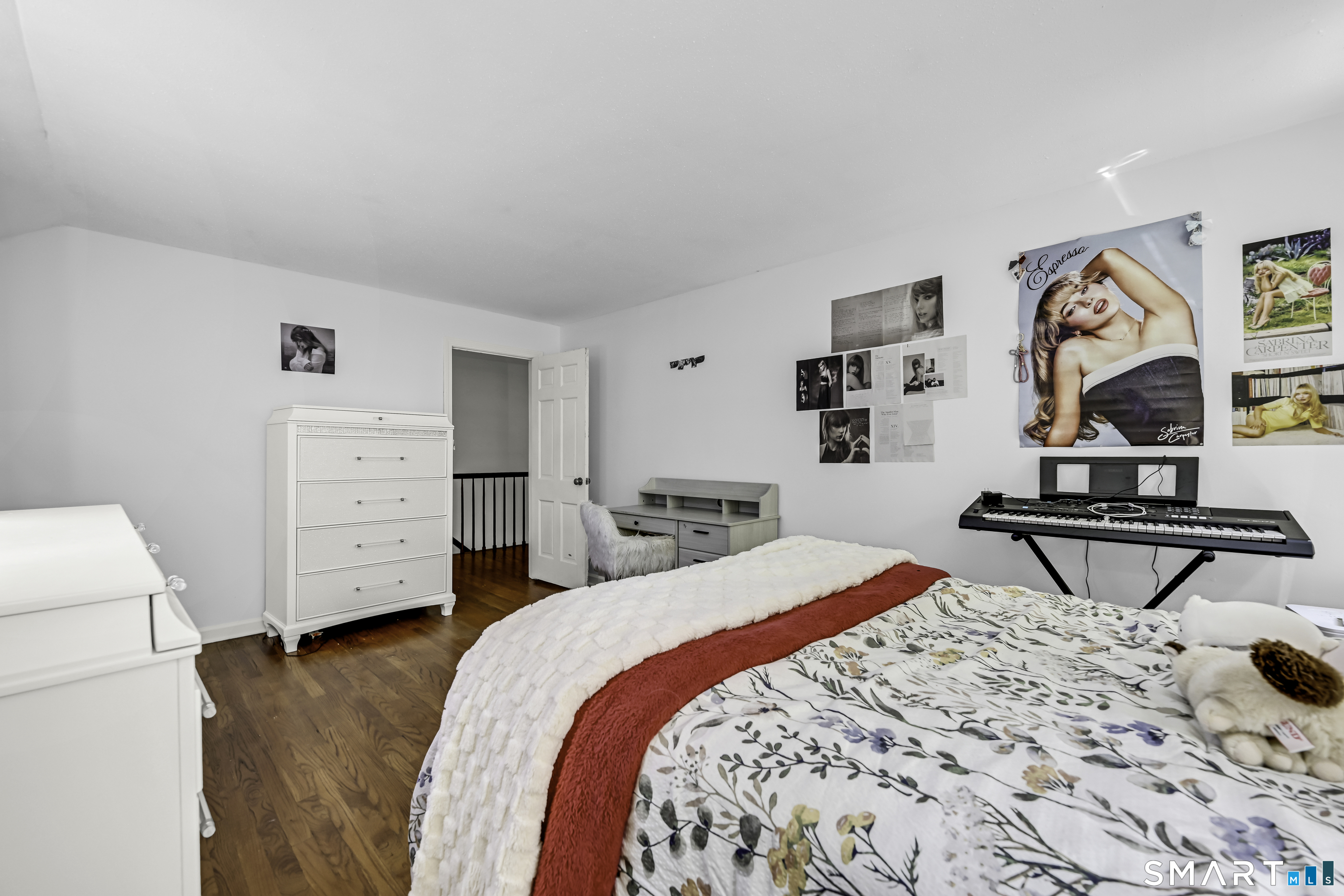 75 Great Ring Road Newtown CT 06482