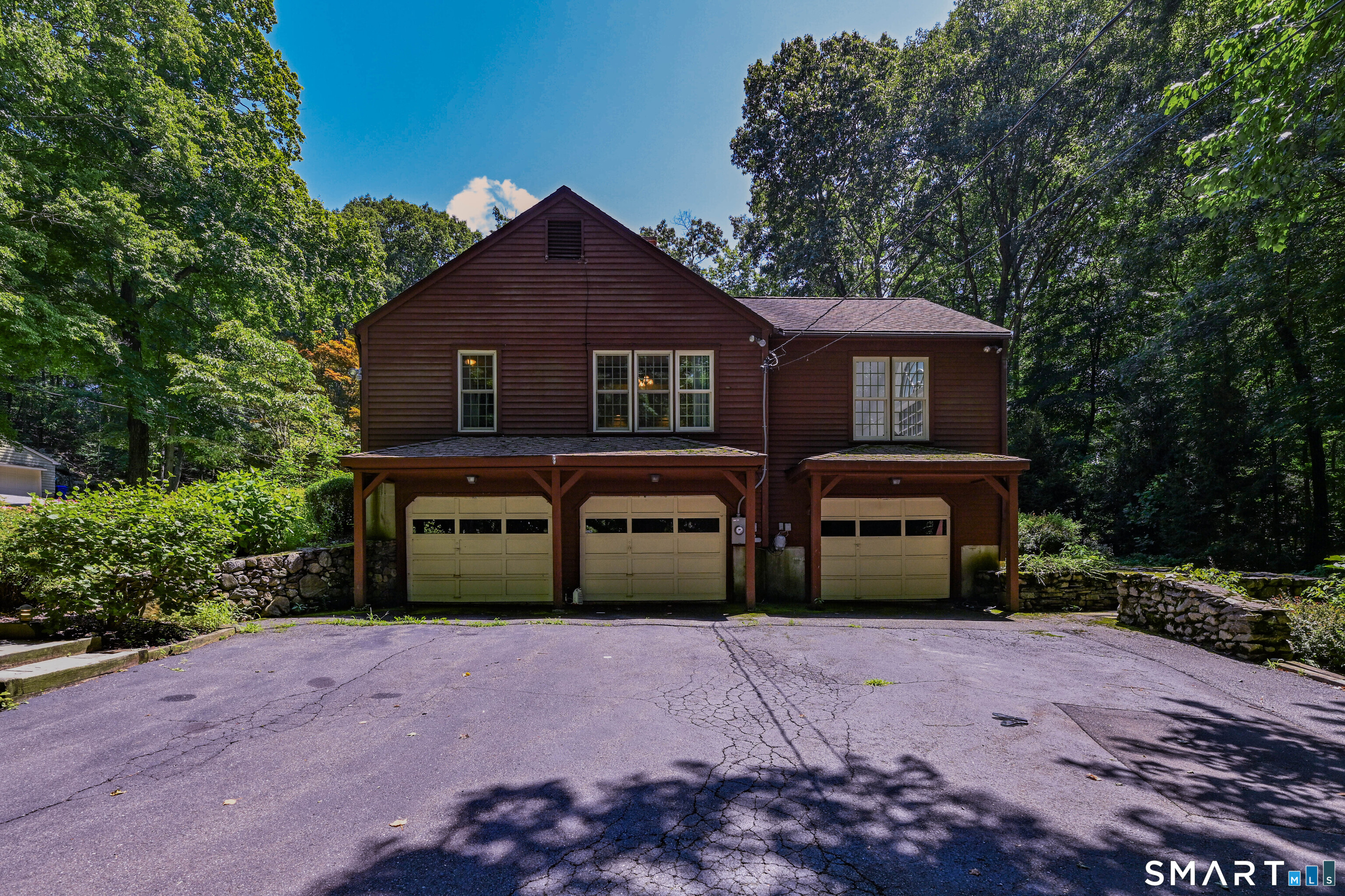 75 Great Ring Road Newtown CT 06482