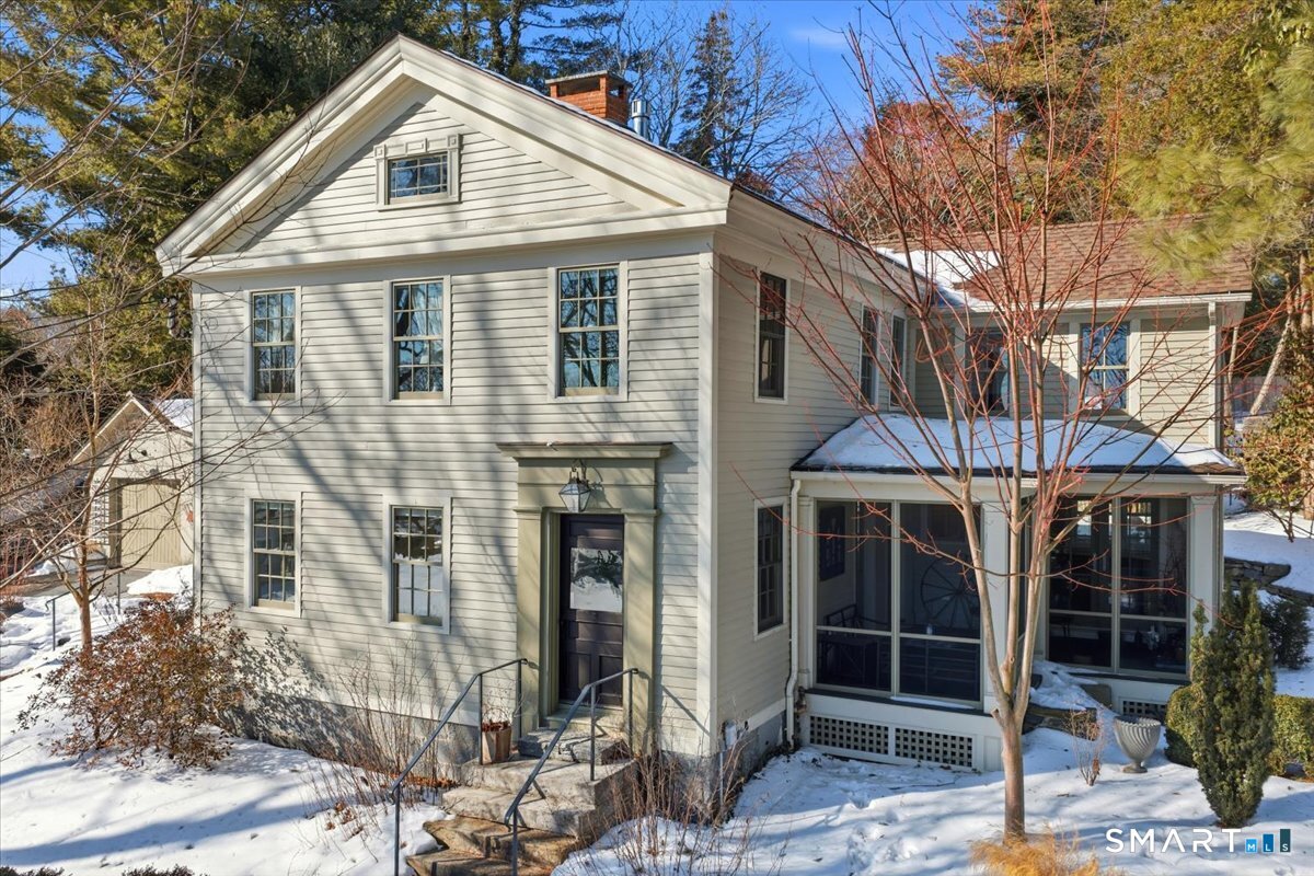 56 South Main Street Essex CT 06426