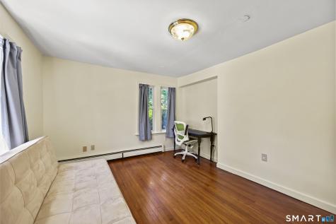 36 Hunting Hill Avenue Middletown CT 06457