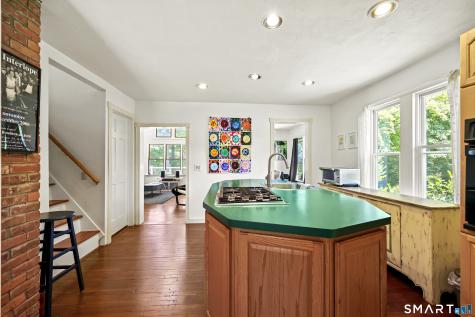 36 Hunting Hill Avenue Middletown CT 06457