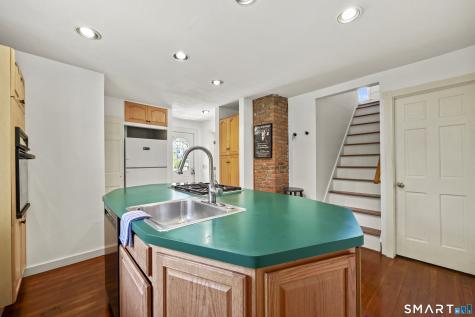 36 Hunting Hill Avenue Middletown CT 06457