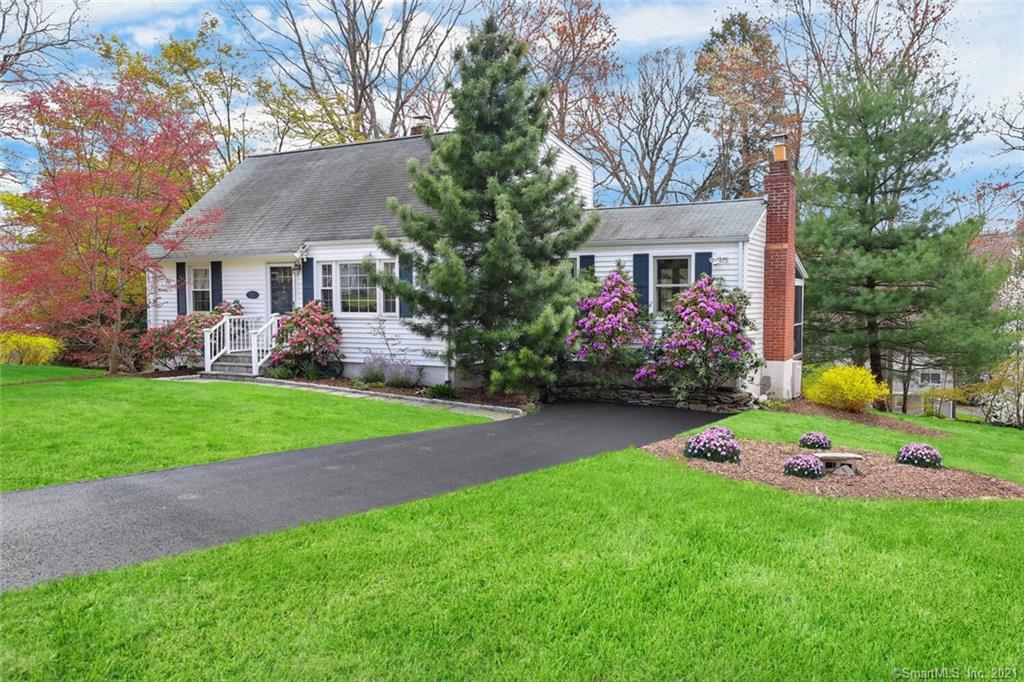 52 Romanock Place Fairfield CT 06825