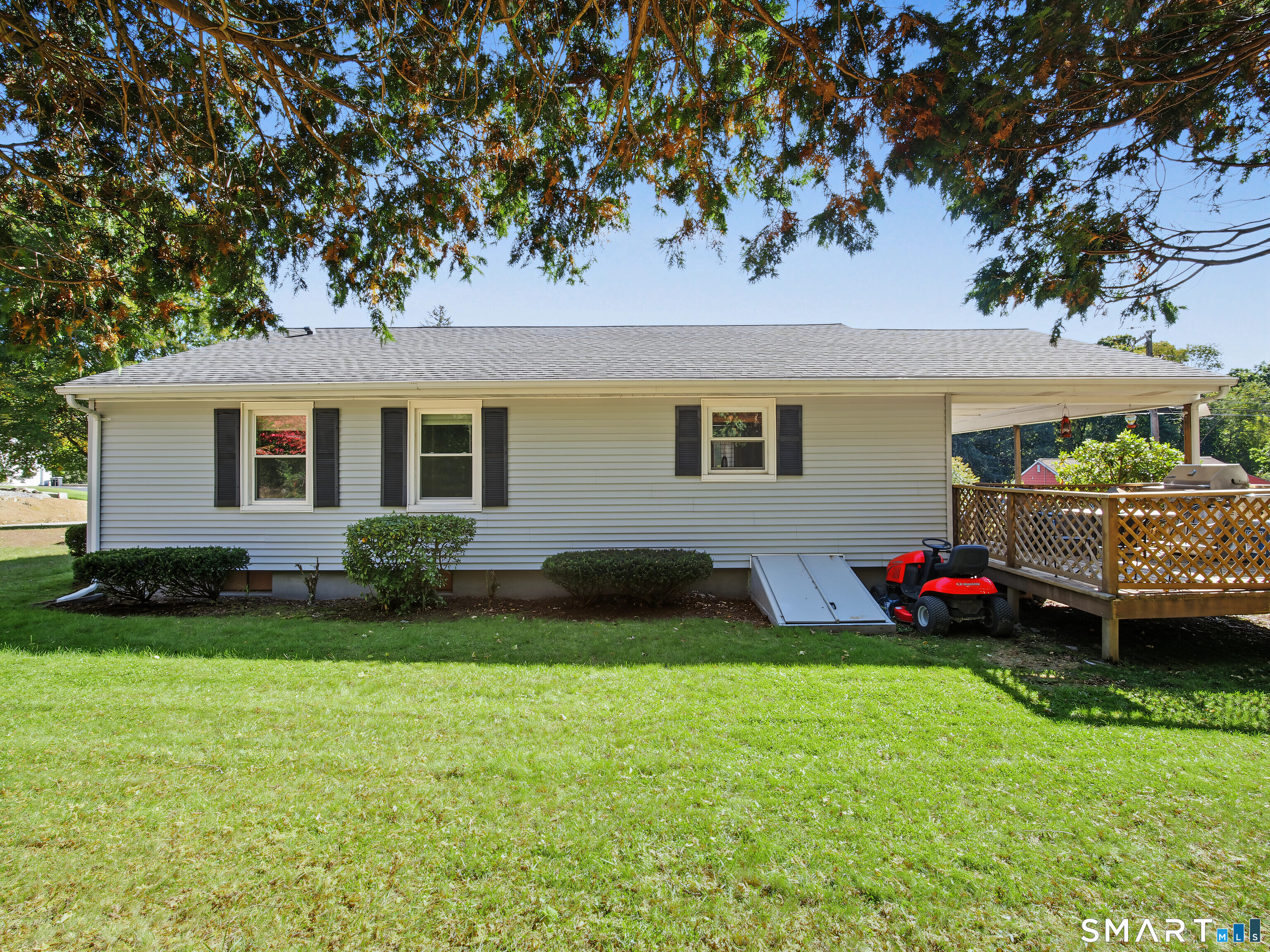 2 Rachel Drive Thompson CT 06255