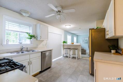 28 Duke Road Manchester CT 06042