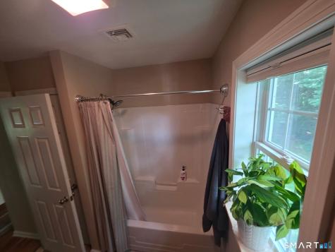 71 Lakeview Road Plymouth CT 06786