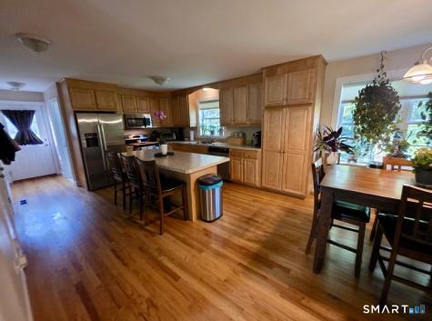 71 Lakeview Road Plymouth CT 06786