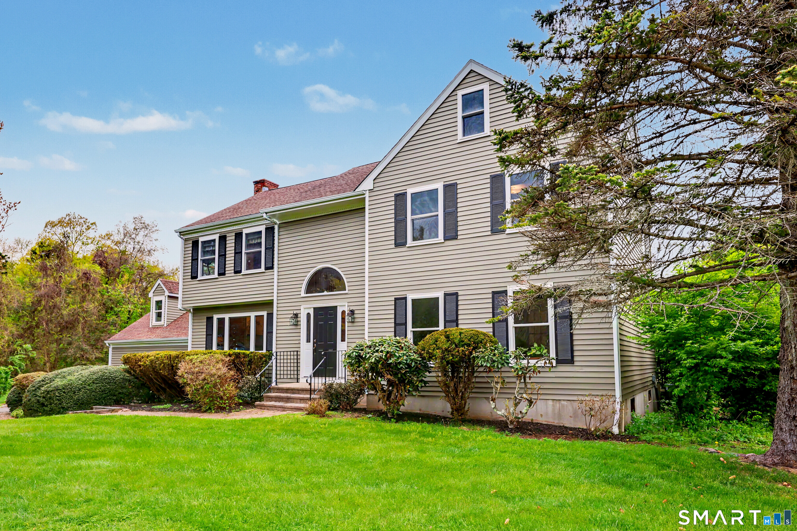 49 Georges Lane Monroe CT 06468
