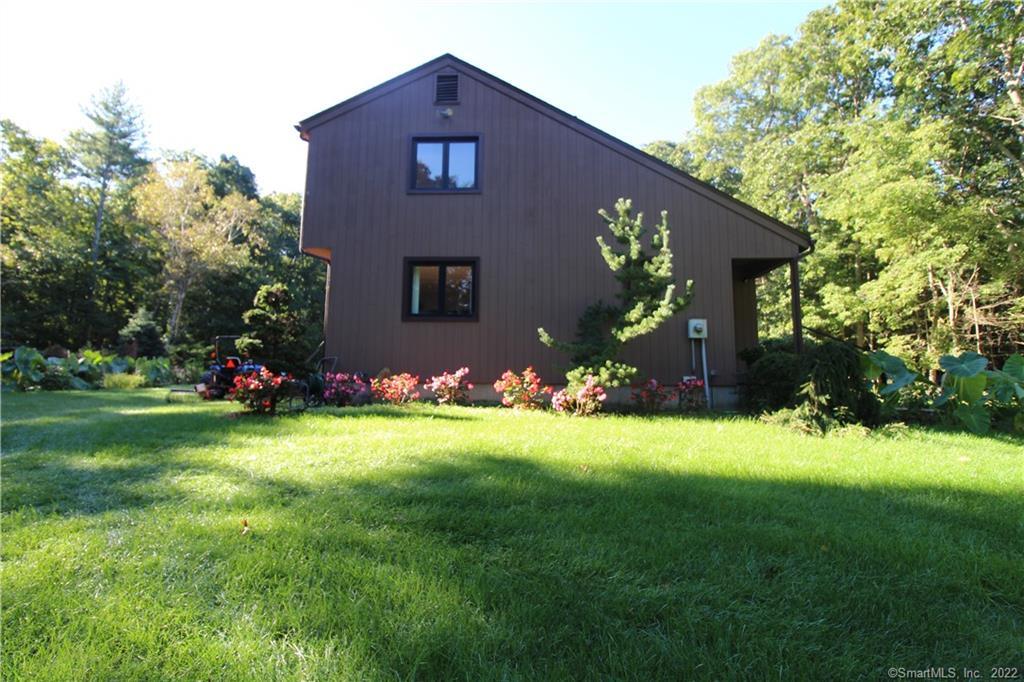 17 Navratil Road Willington CT 06279