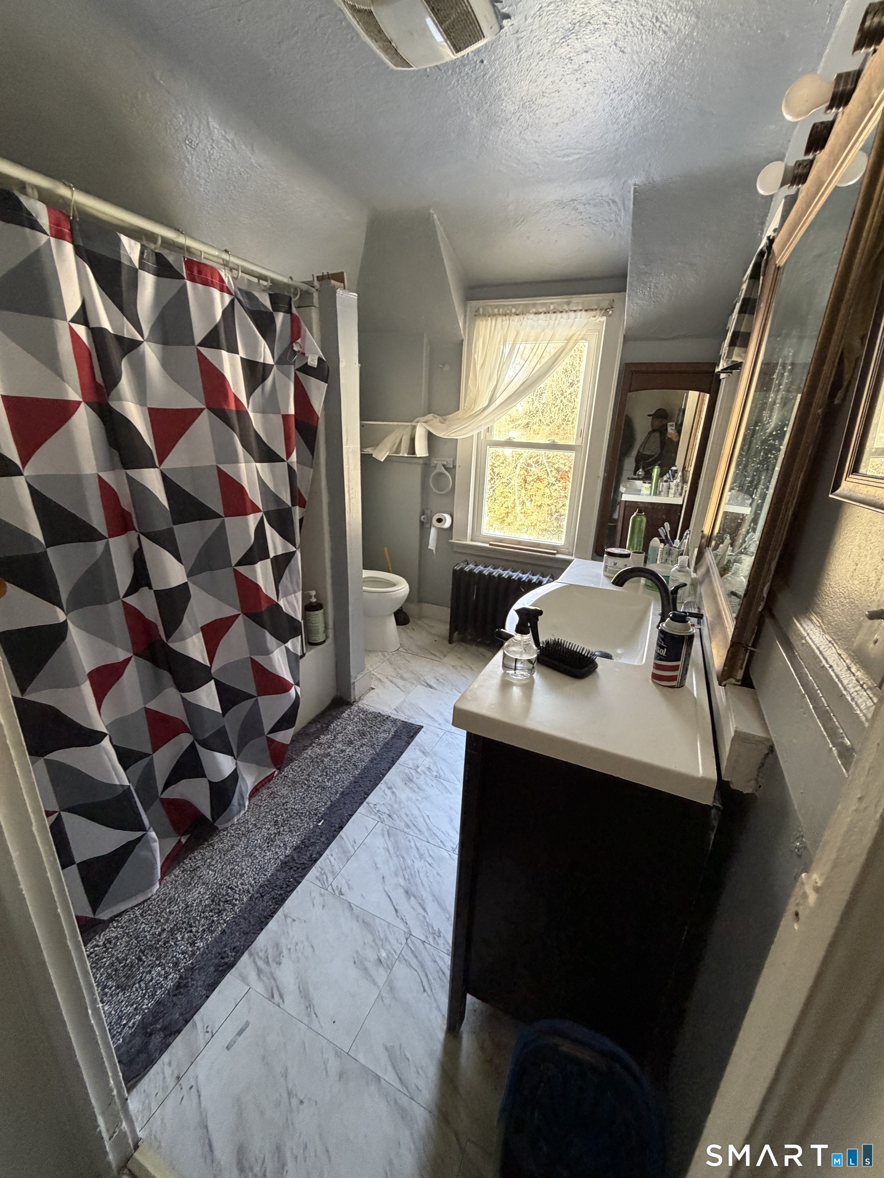 373,377,387 Jefferson Avenue New London CT 06320