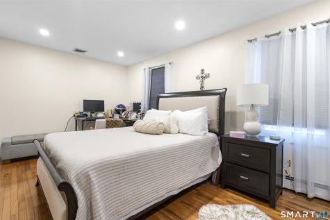 102 Forest St Extension East Haven CT 06512