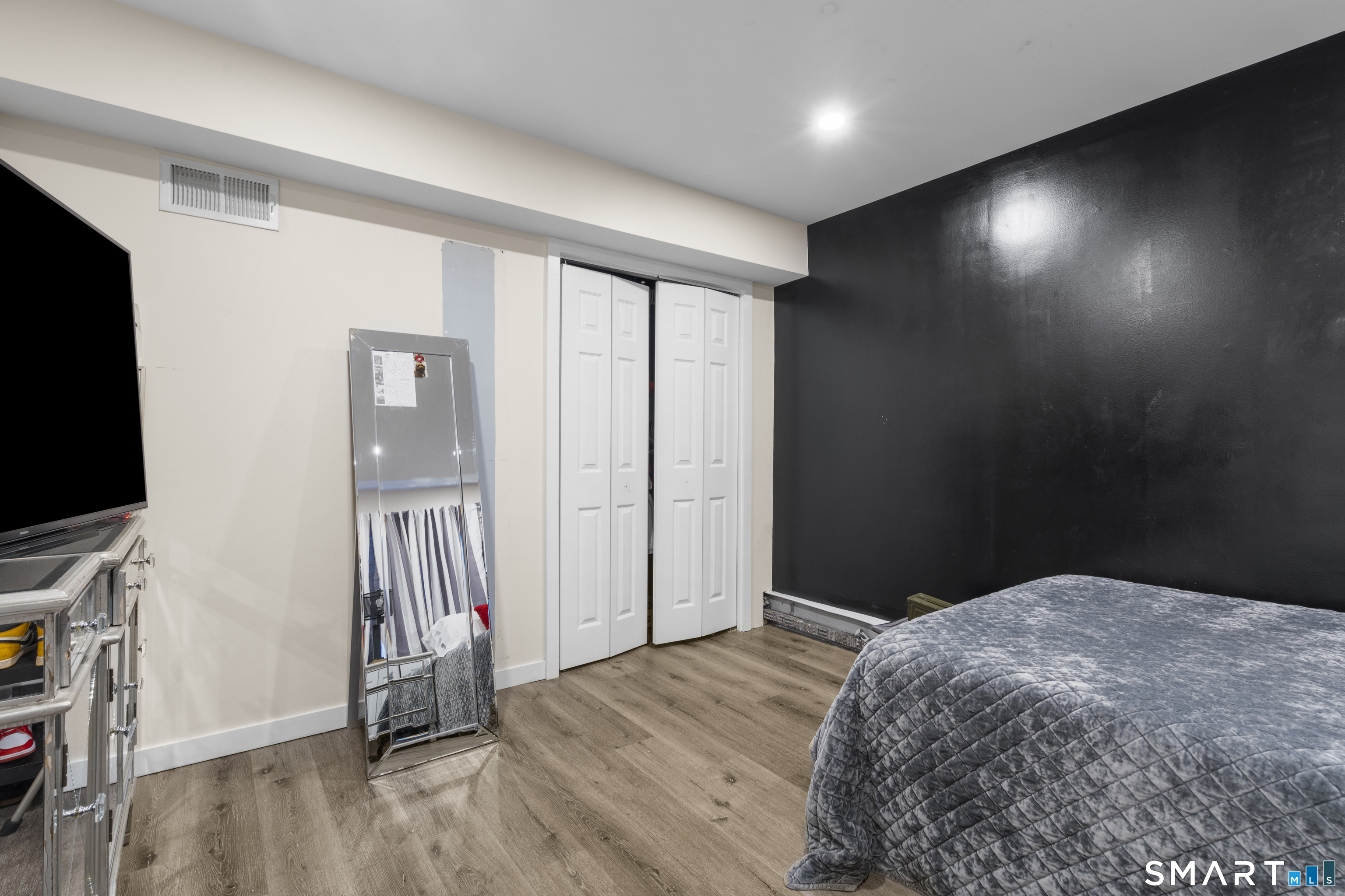 102 Forest St Extension East Haven CT 06512