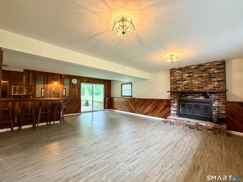 30 Valley Brook Terrace Stratford CT 06614