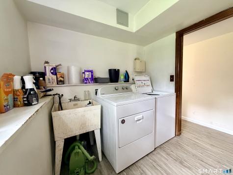 30 Valley Brook Terrace Stratford CT 06614