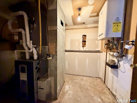 30 Valley Brook Terrace Stratford CT 06614
