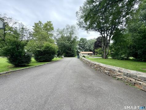 30 Valley Brook Terrace Stratford CT 06614