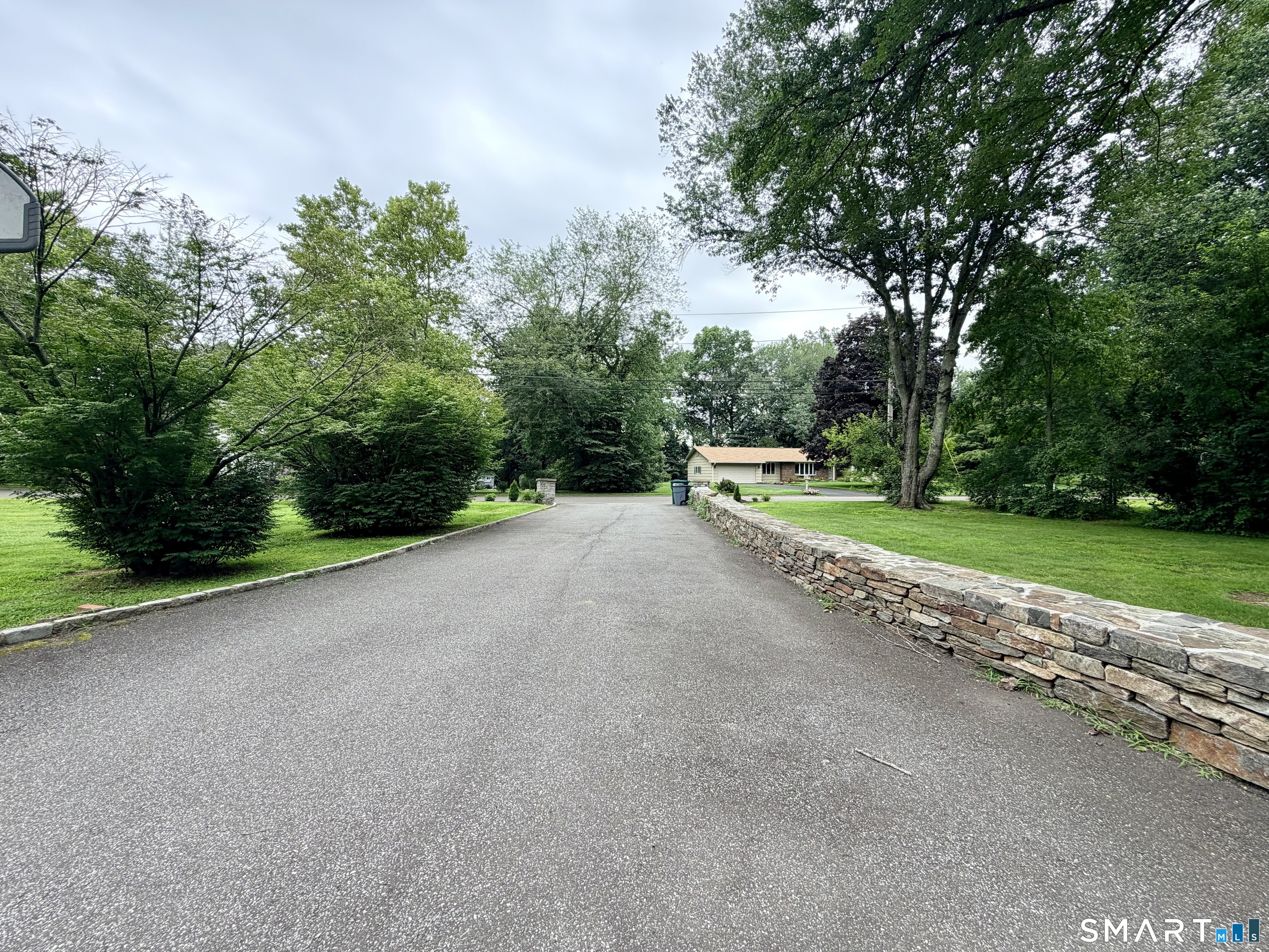 30 Valley Brook Terrace Stratford CT 06614