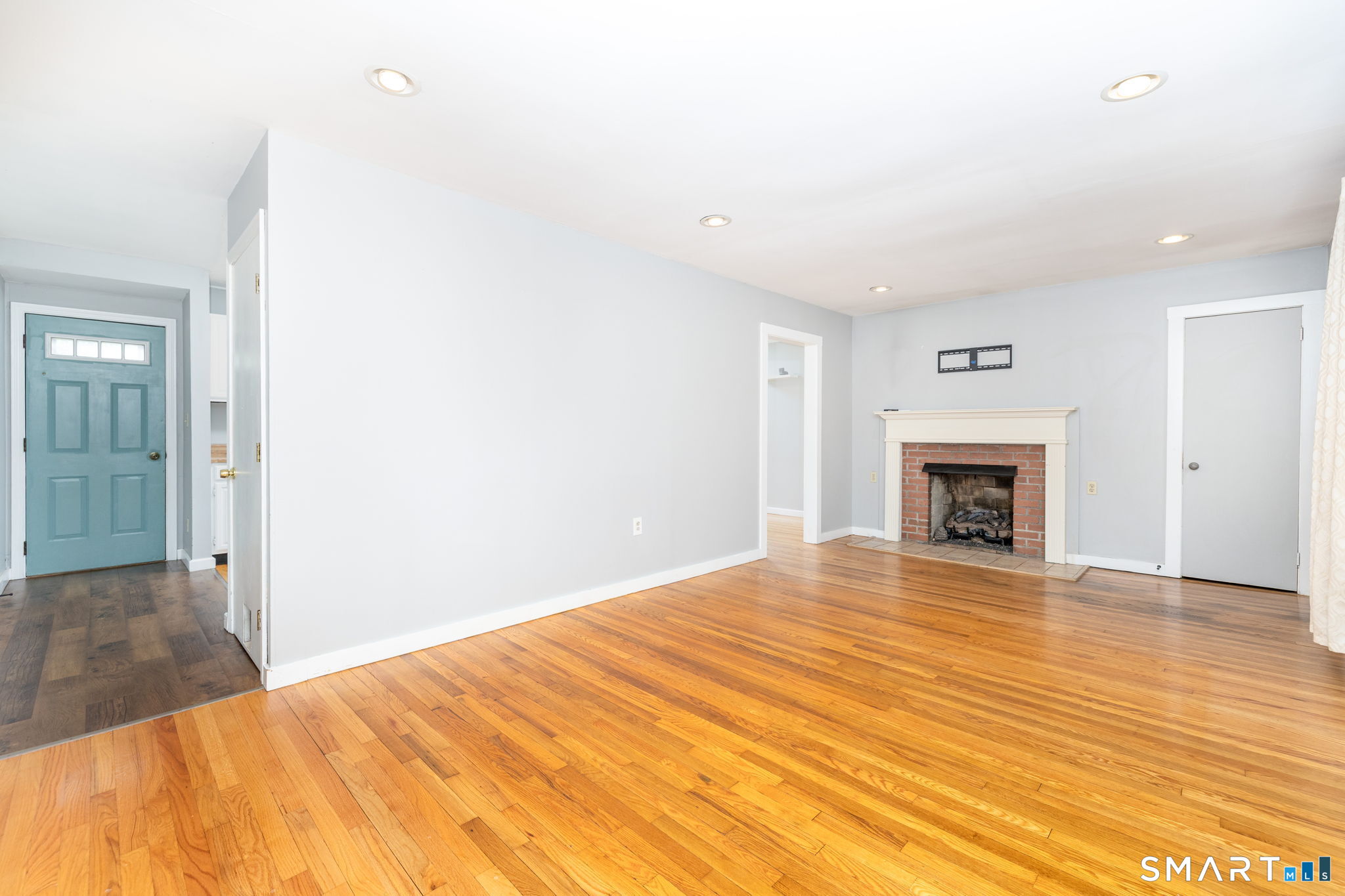 347 Griffin Road Suffield CT 06093