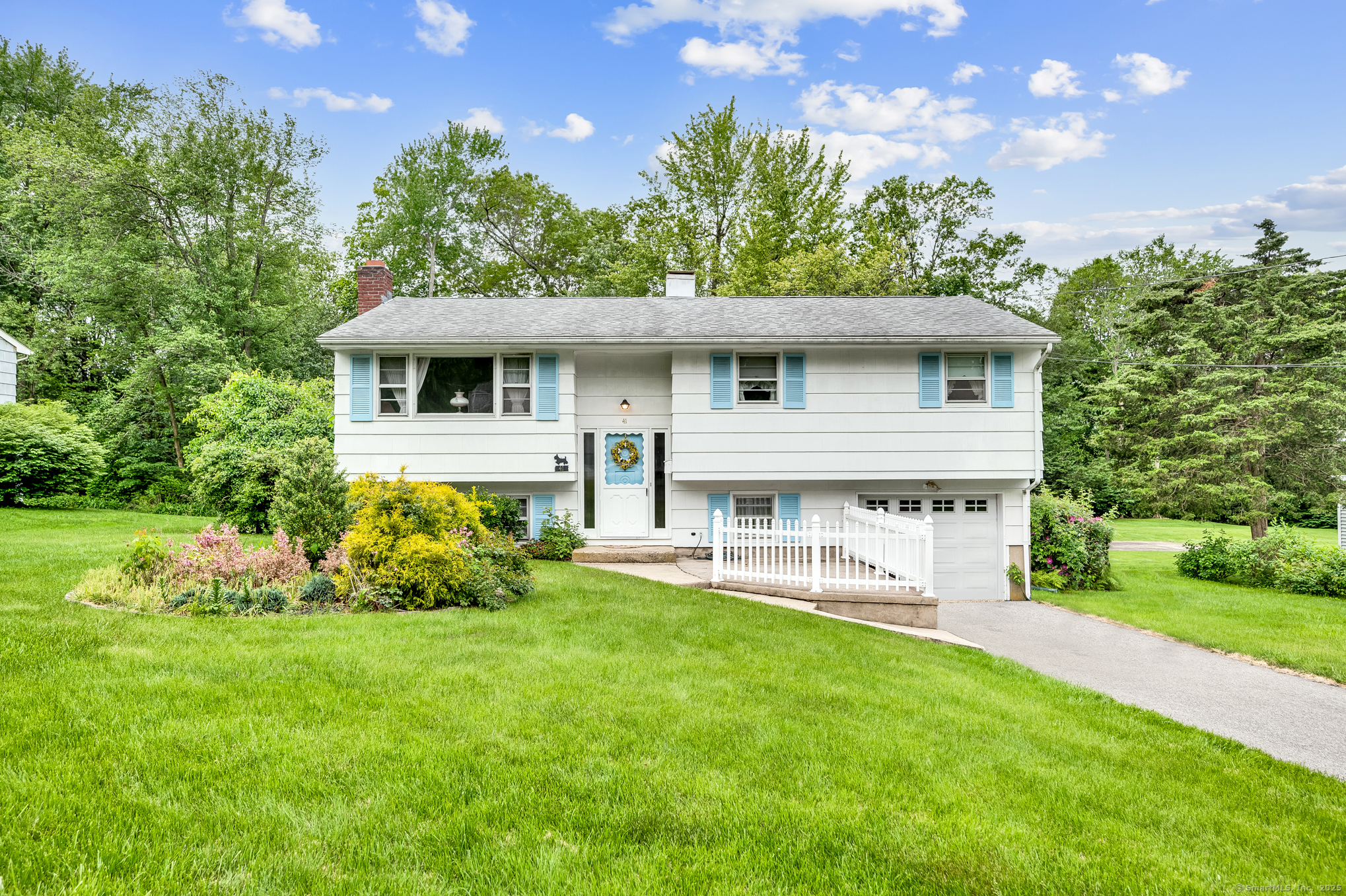 41 Londonderry Drive Wallingford CT 06492