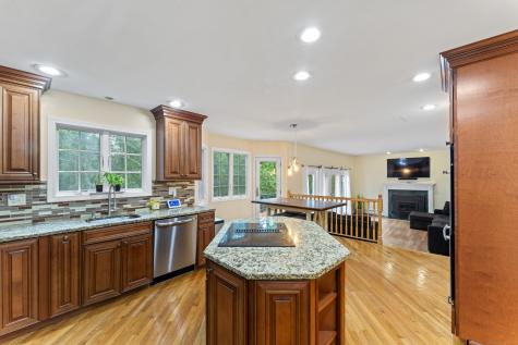 17 Raven Crest Drive Bethel CT 06801