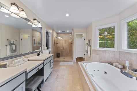 17 Raven Crest Drive Bethel CT 06801