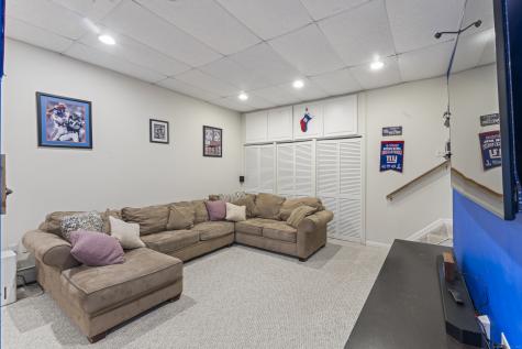 17 Raven Crest Drive Bethel CT 06801