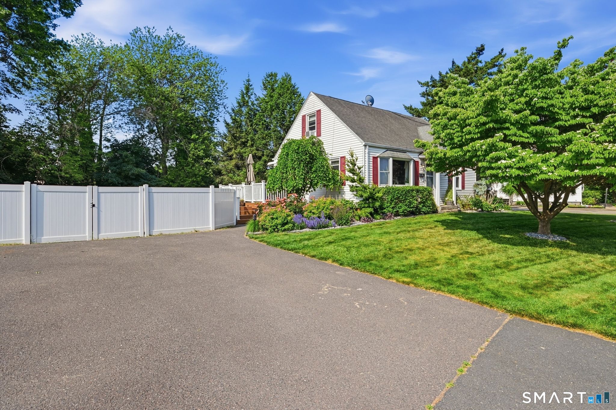 18 Freemont Road Enfield CT 06082