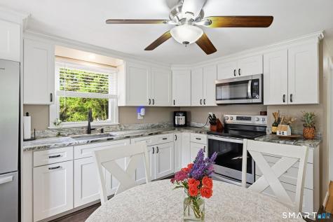 18 Freemont Road Enfield CT 06082