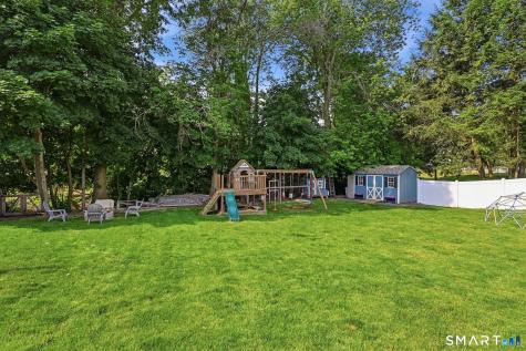 18 Freemont Road Enfield CT 06082