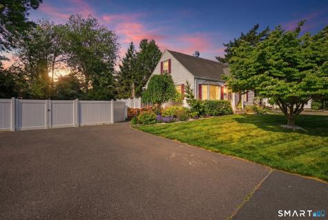 18 Freemont Road Enfield CT 06082