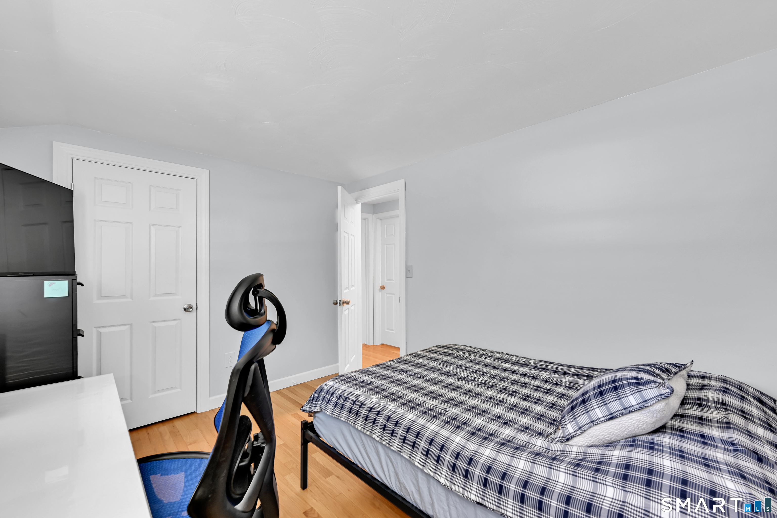 103 Glenwood Drive Plainville CT 06062