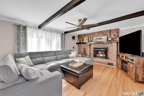 103 Glenwood Drive Plainville CT 06062