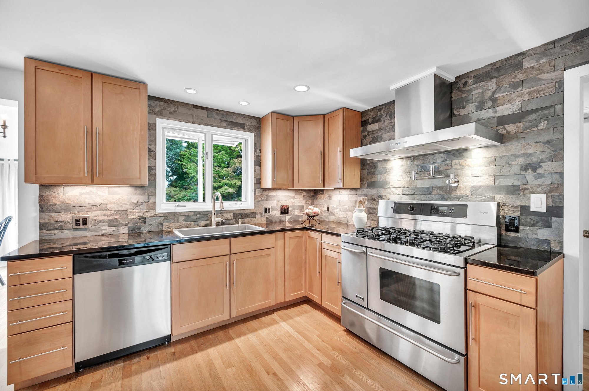740 Ridge Road Wethersfield CT 06109