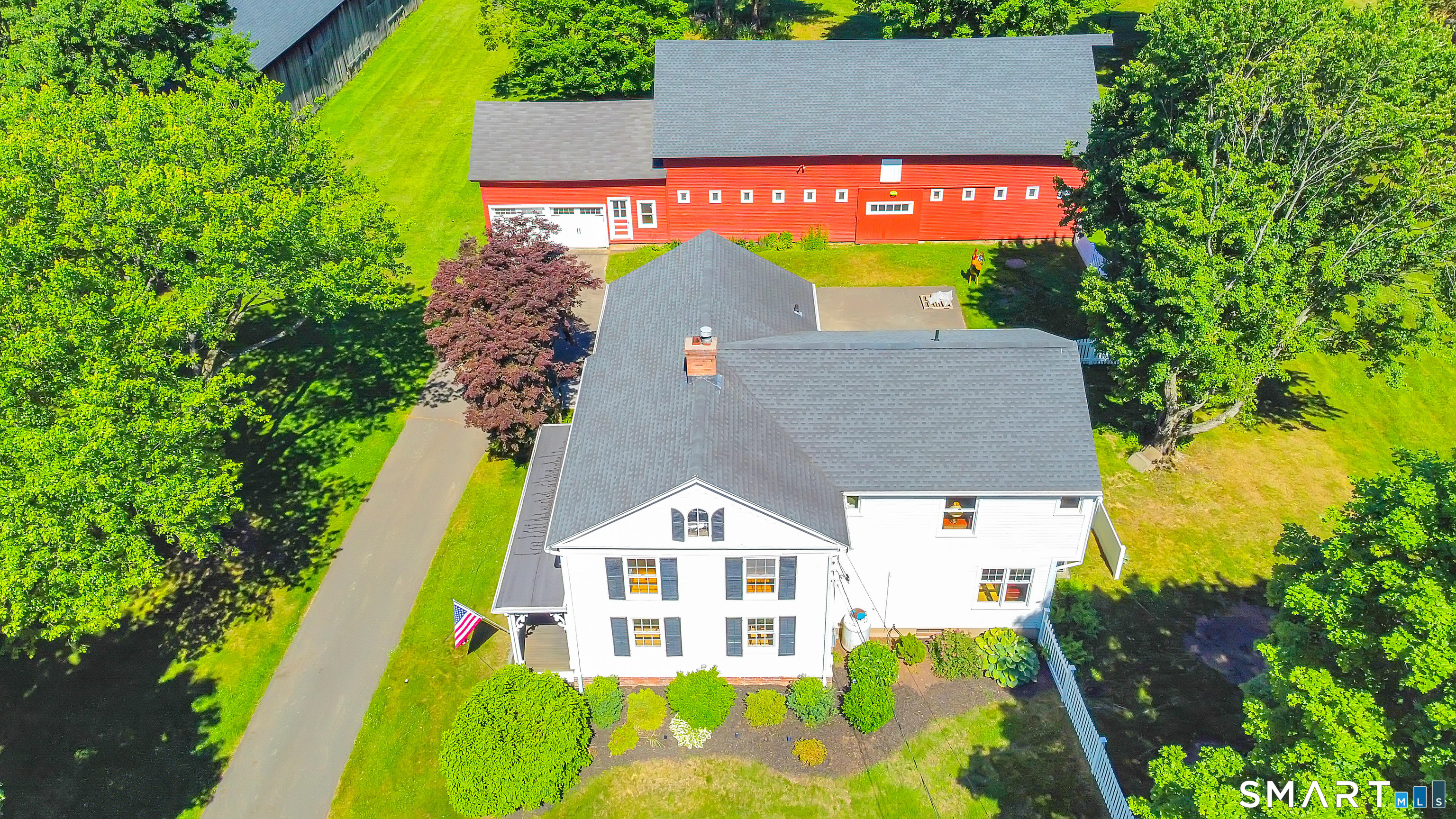 309 North Grand Street Suffield CT 06093