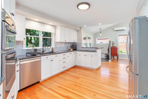 309 North Grand Street Suffield CT 06093