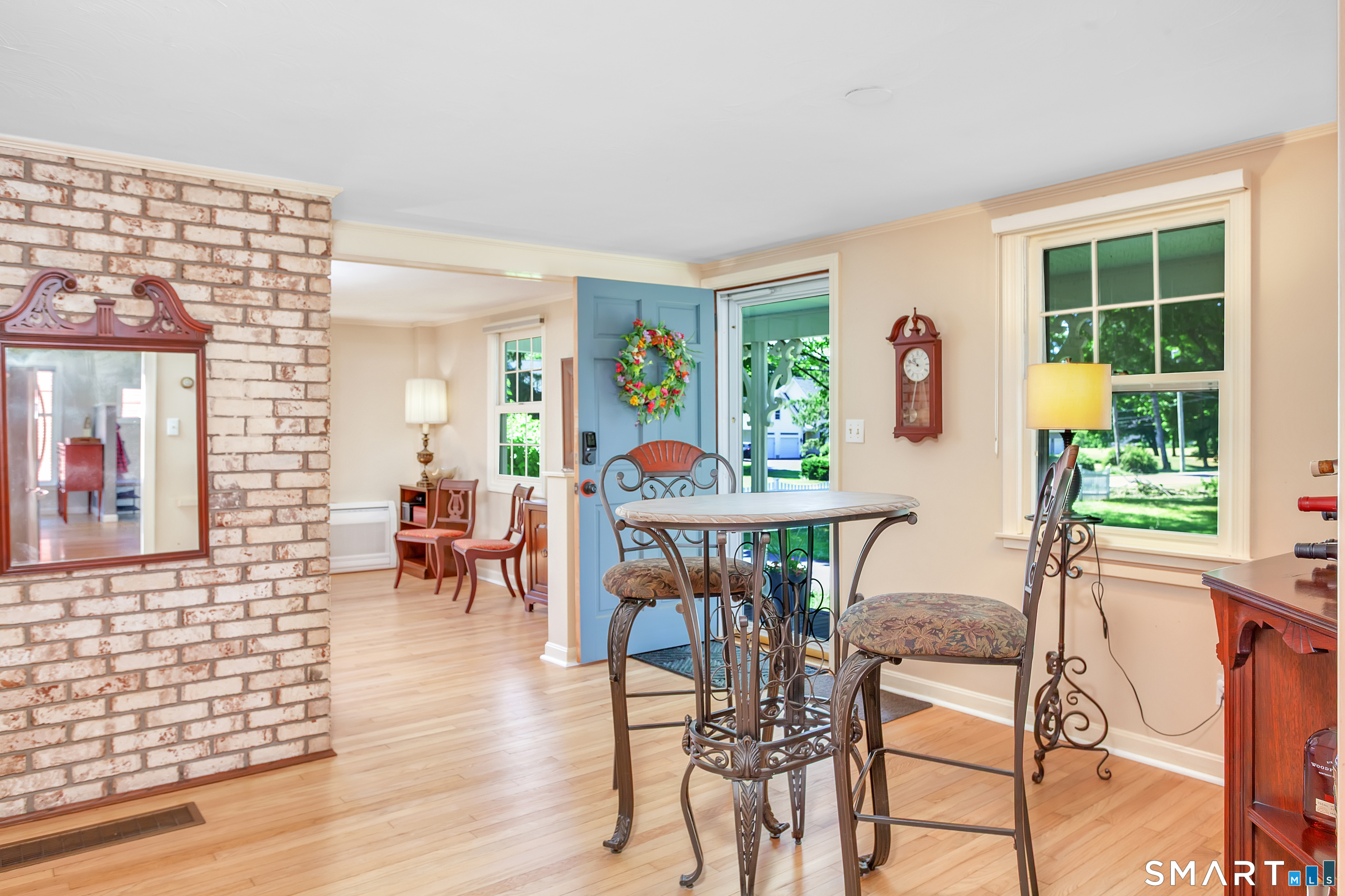 309 North Grand Street Suffield CT 06093