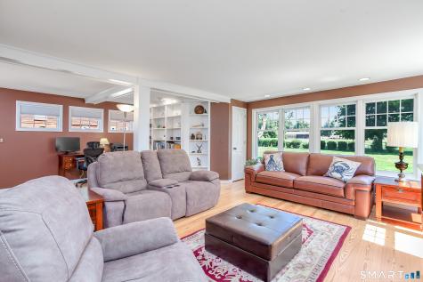 309 North Grand Street Suffield CT 06093